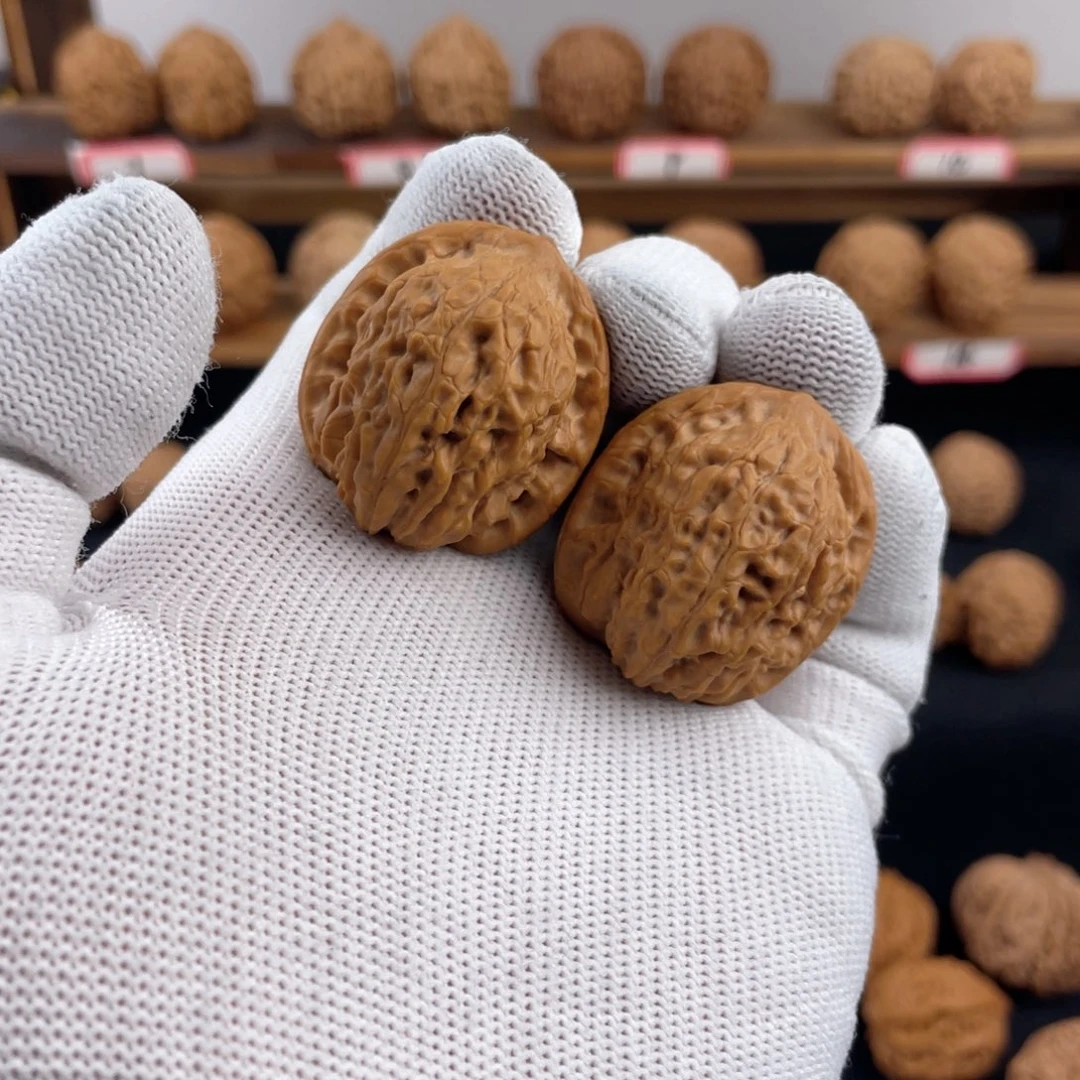 文玩核桃把件小**嚎33野生小众