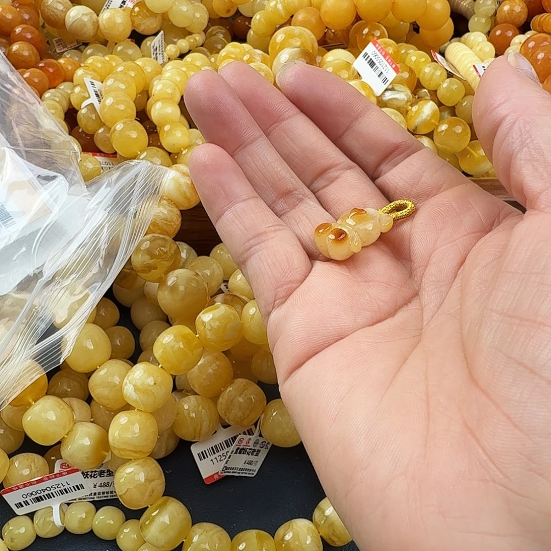 琥珀未镶嵌珠宝奇石