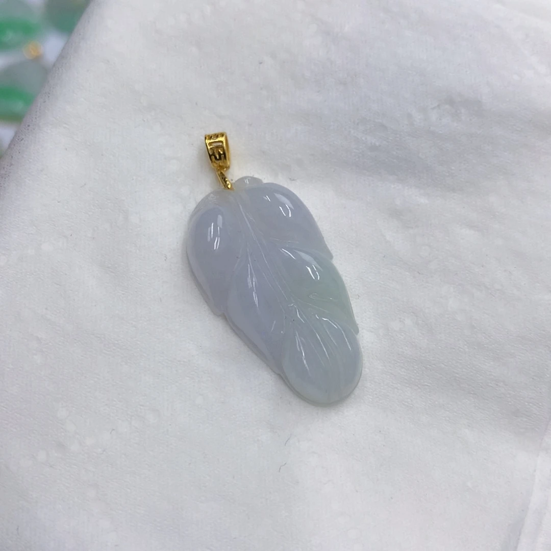 翡翠18K金镶嵌颈饰翡翠