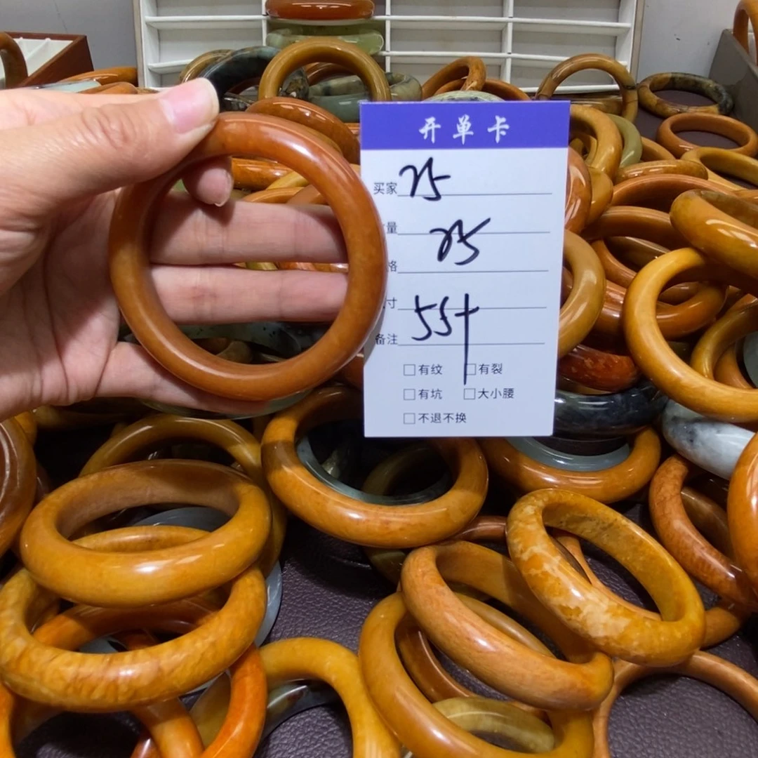 未镶嵌蛇纹石玉手镯夕*