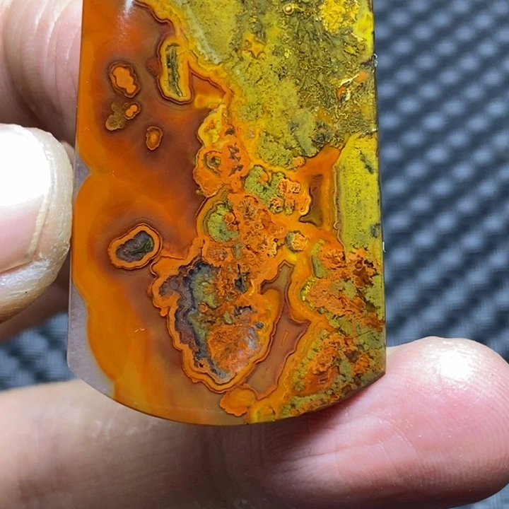 玛瑙/玉髓颈饰未镶嵌云*界