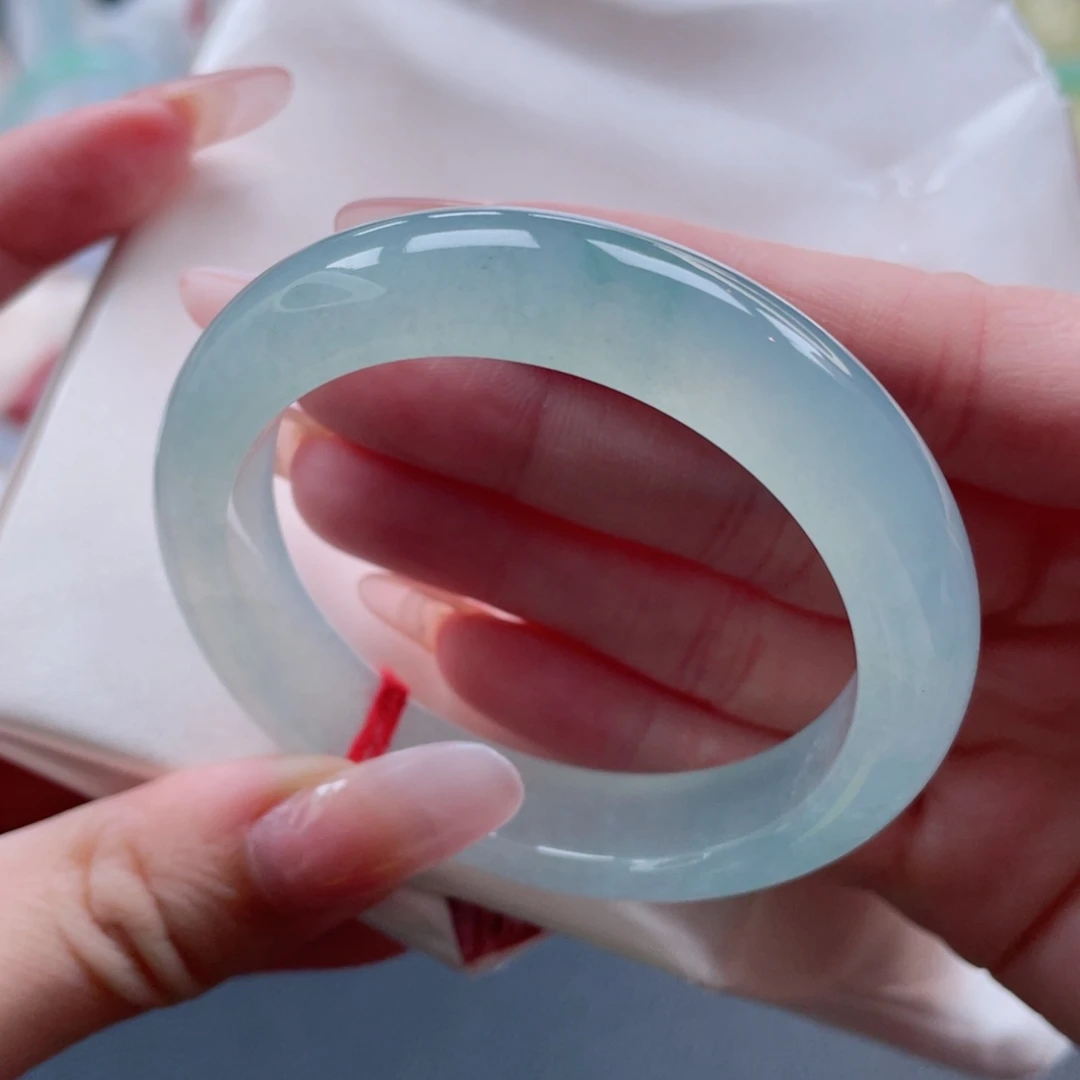 未镶嵌手镯翡翠52.3湖蓝 正冰一致起光感 巨显白1号