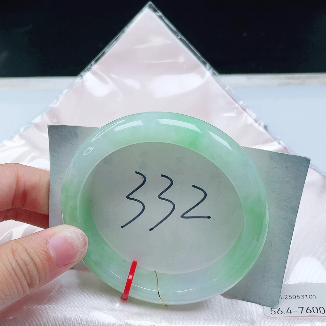 翡翠未镶嵌手镯56+正圈