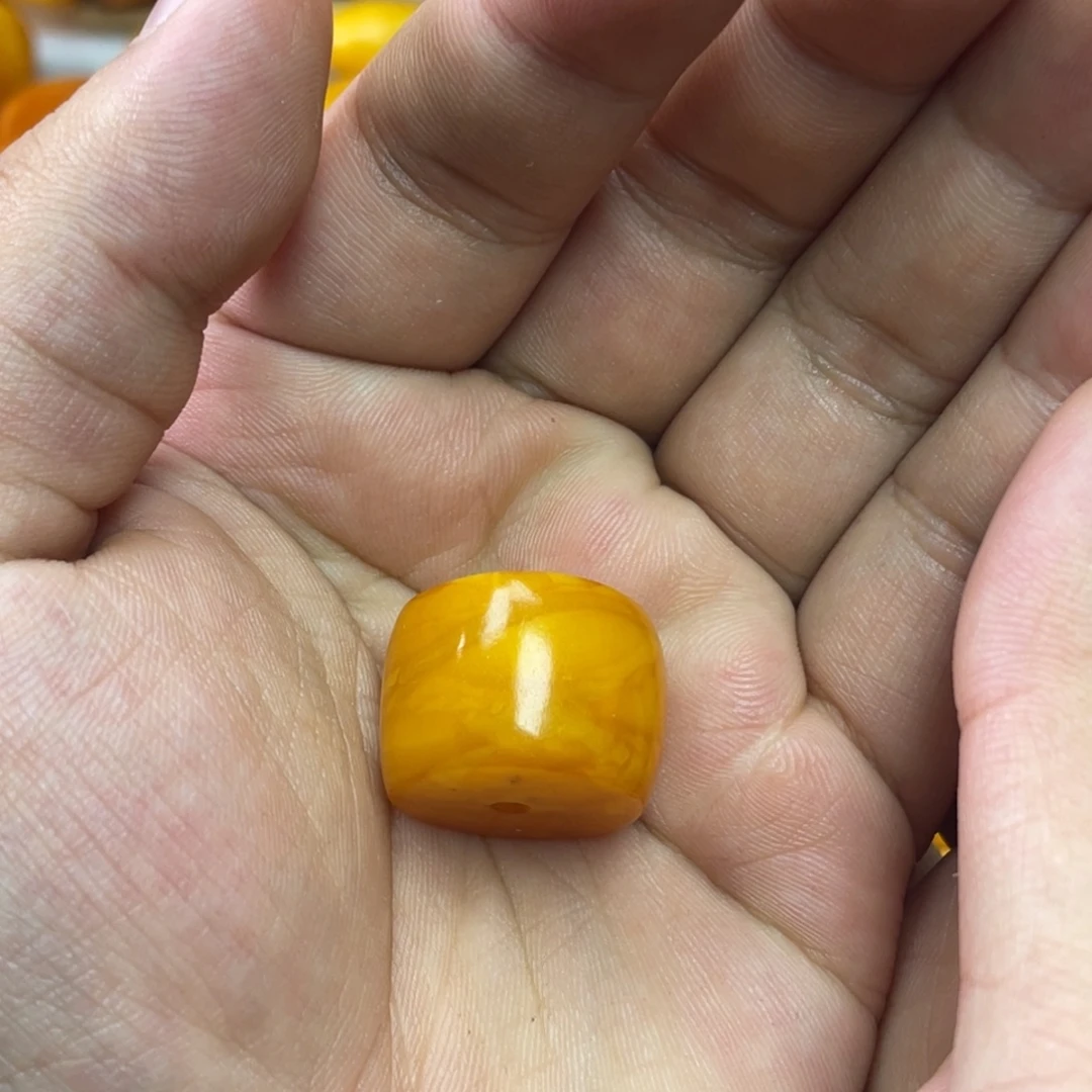 蜜蜡未镶嵌吊坠(不含链)