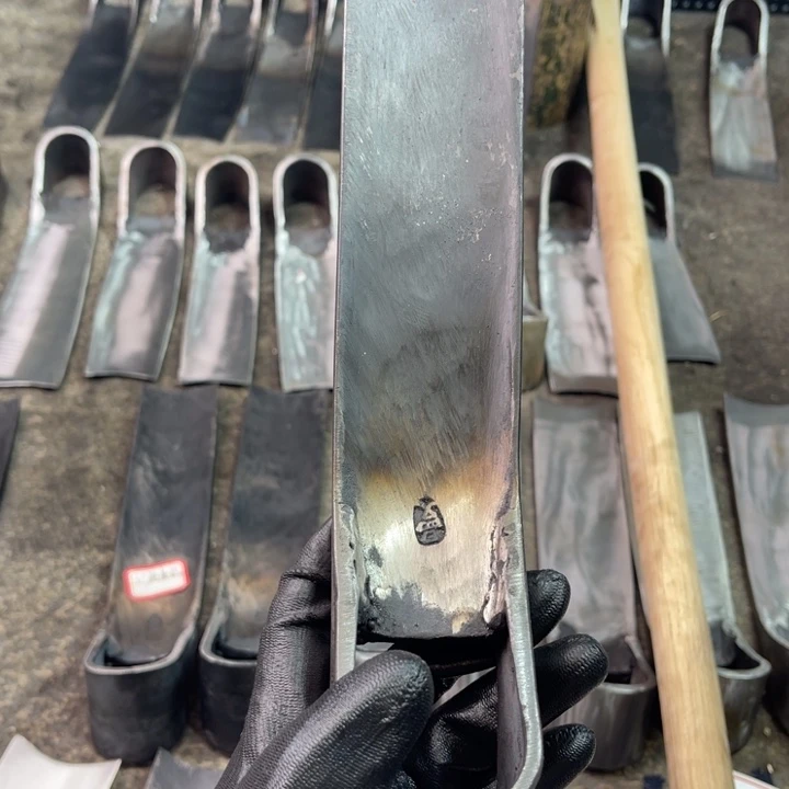 酒***哥龙泉手工制作工艺锄头炮管钢