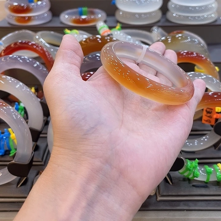 玛瑙/玉髓未镶嵌手镯