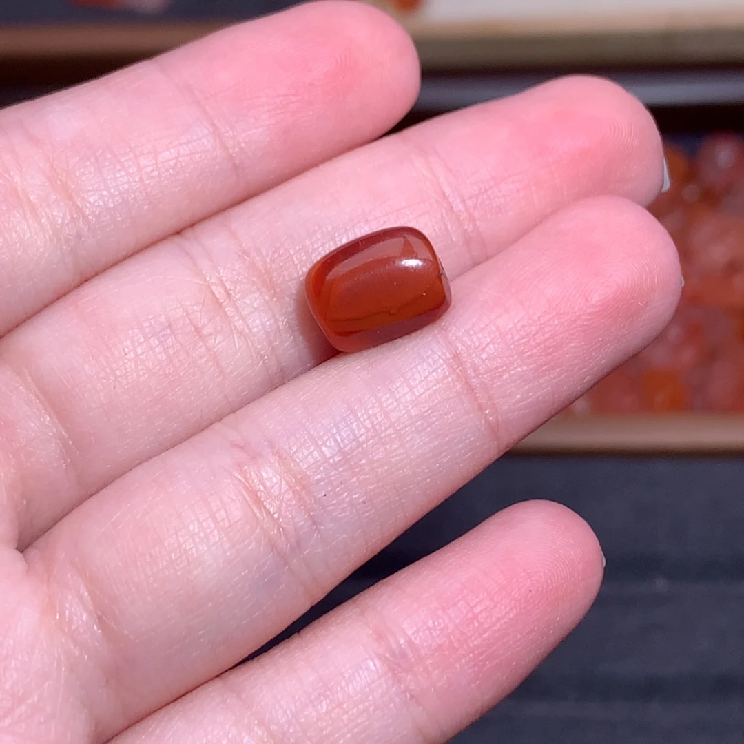 南红玛瑙未镶嵌珠宝半成品随行2