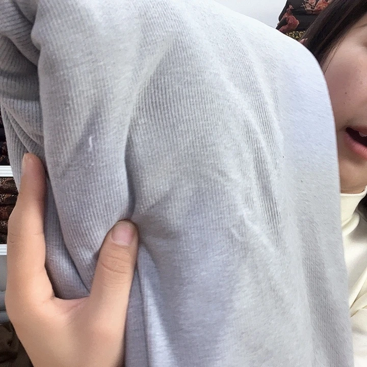 浅灰色慕斯羊绒两米