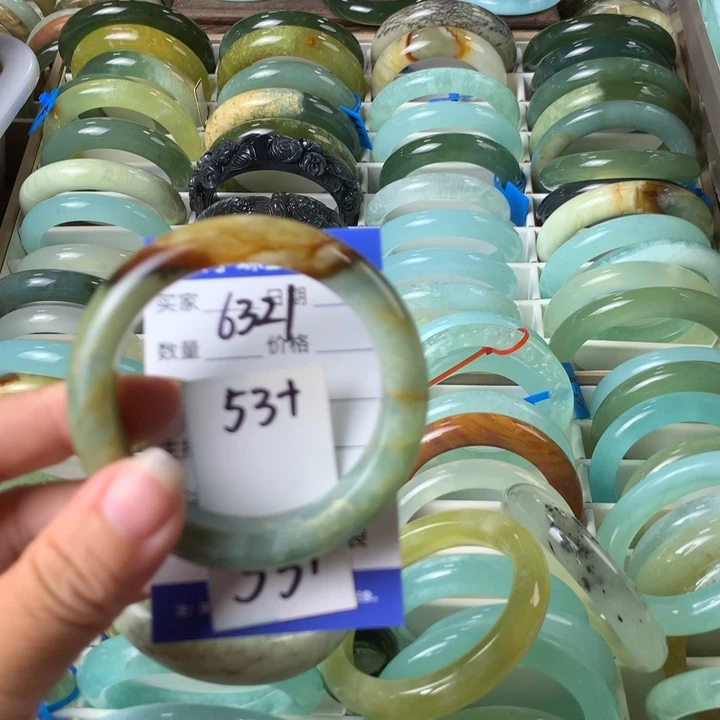 未镶嵌蛇纹石玉手镯6321