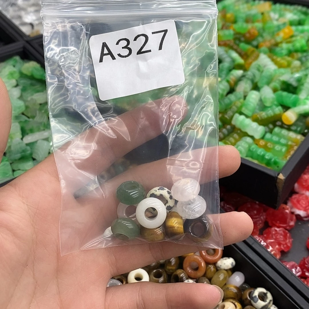 忱***溪合金颈饰玛瑙/玉髓