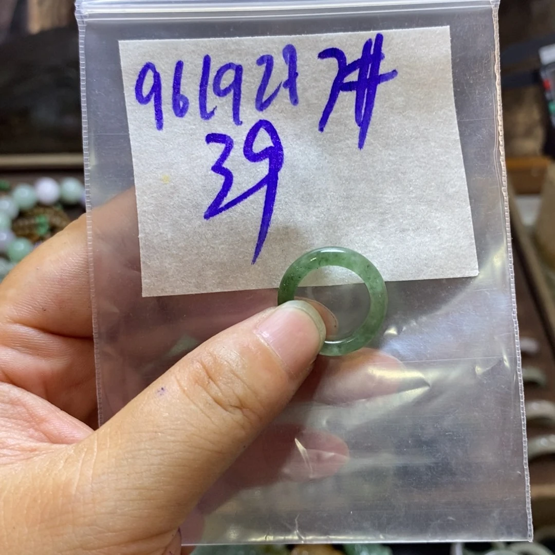 未镶嵌定制翡翠翡翠