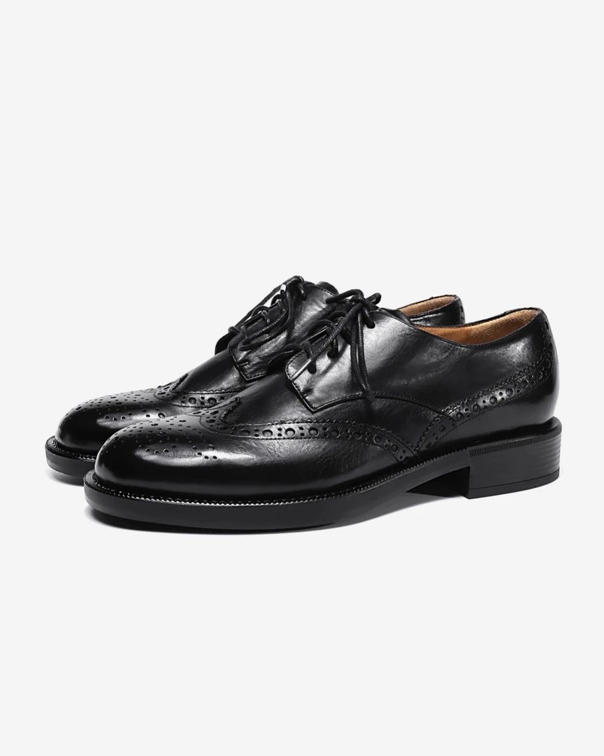 【24C03B-02】布洛克雕花小皮鞋