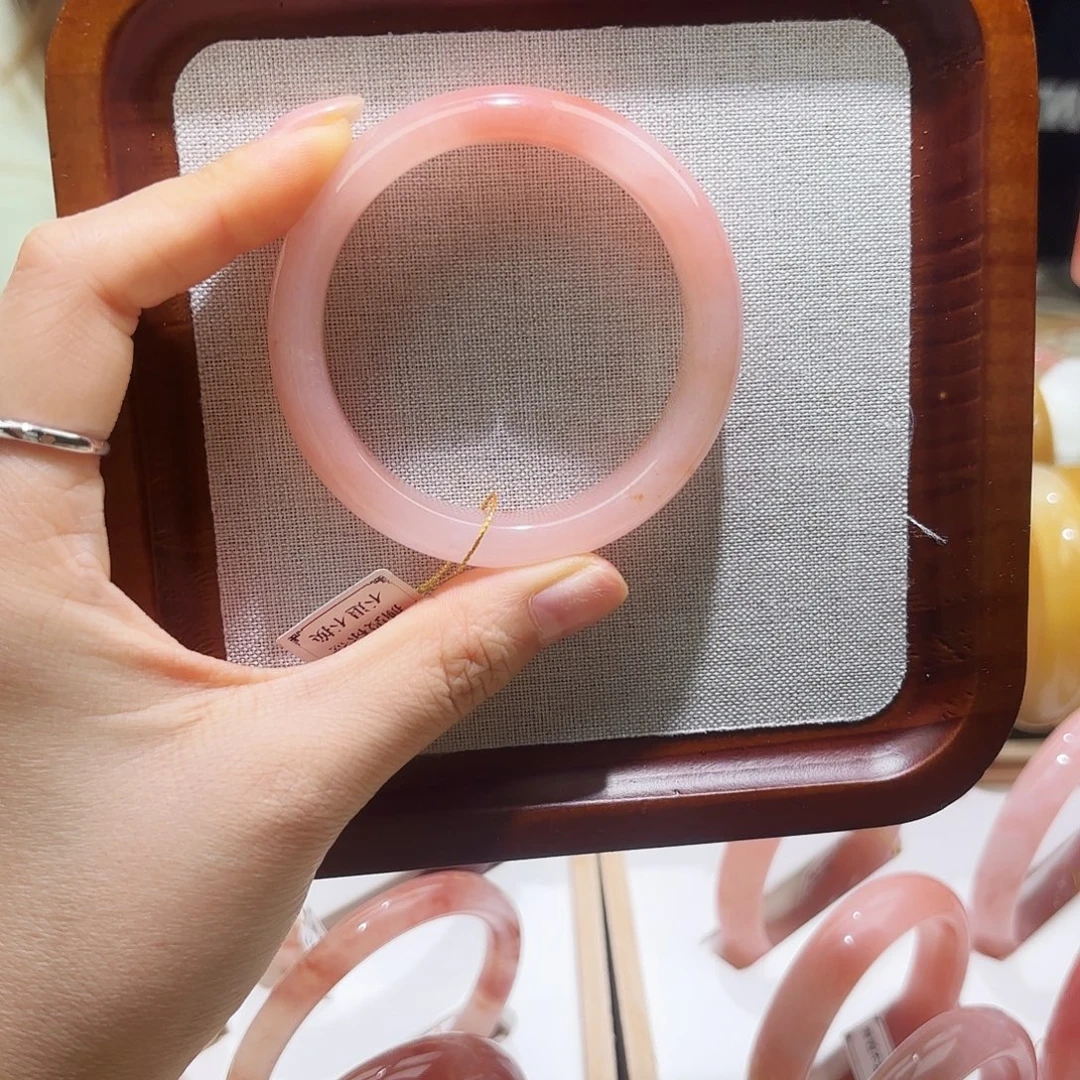 石英质玉（金丝玉）未镶嵌手镯52