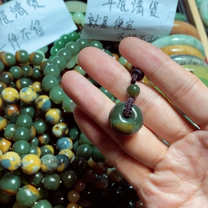 岫岩河磨玉（透闪石质玉）手镯未镶嵌D*