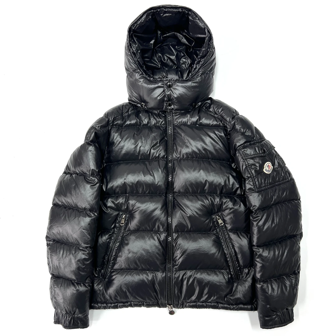 99新 MONCLER 98新 盟可睐 蒙口maya 22款黑色亮面羽绒服 2码   /