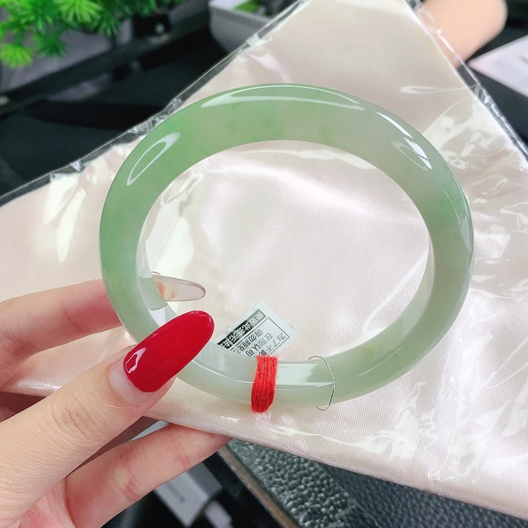 未镶嵌手镯翡翠64圈