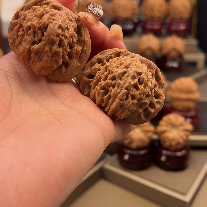 文玩核桃把件46 九山顶 四座楼 v-009