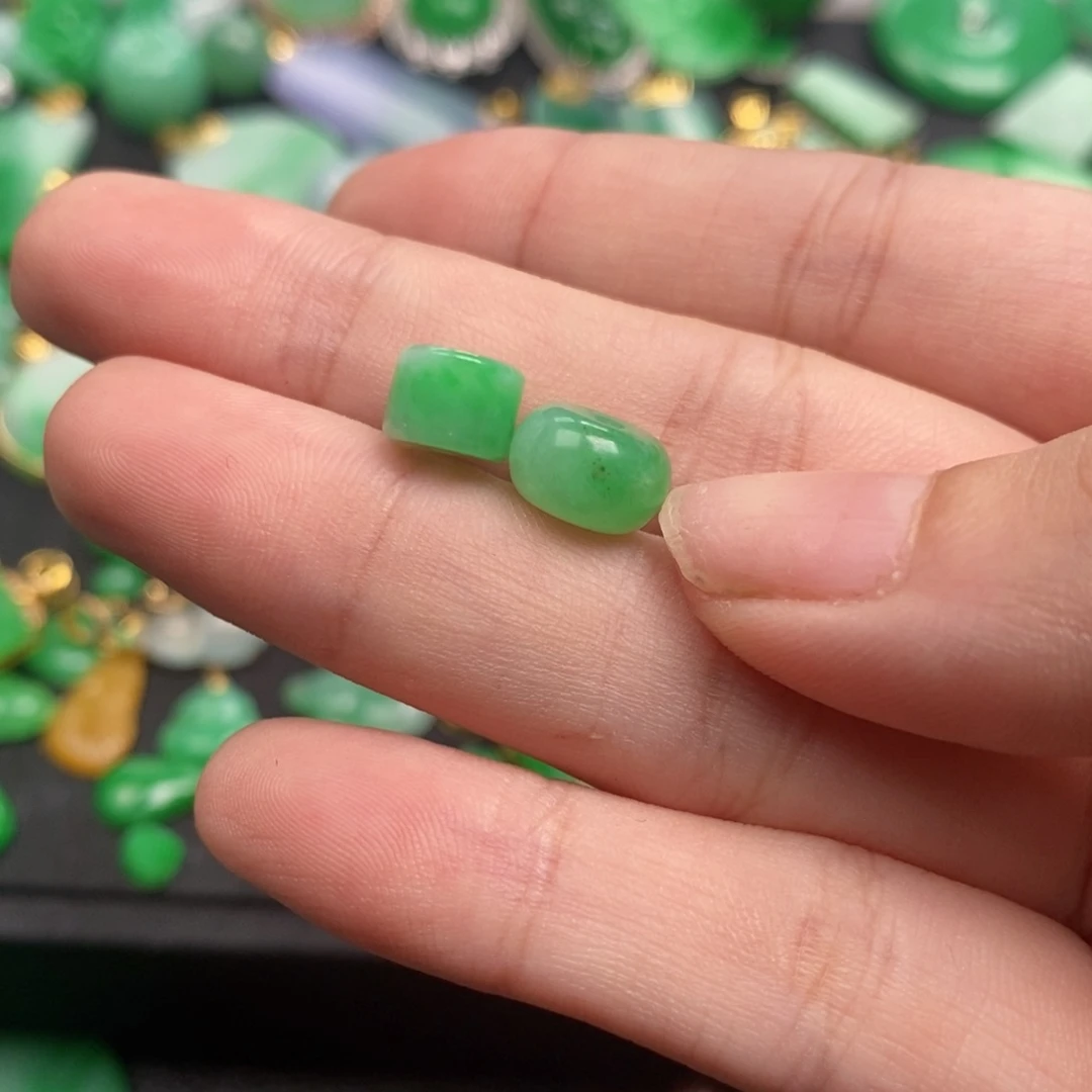 不***话翡翠未镶嵌颈饰翡翠