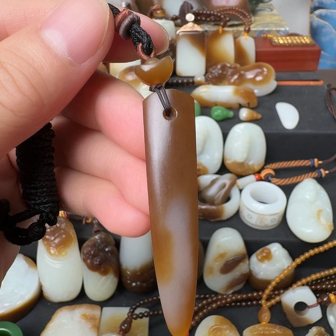 和田玉未镶嵌项链