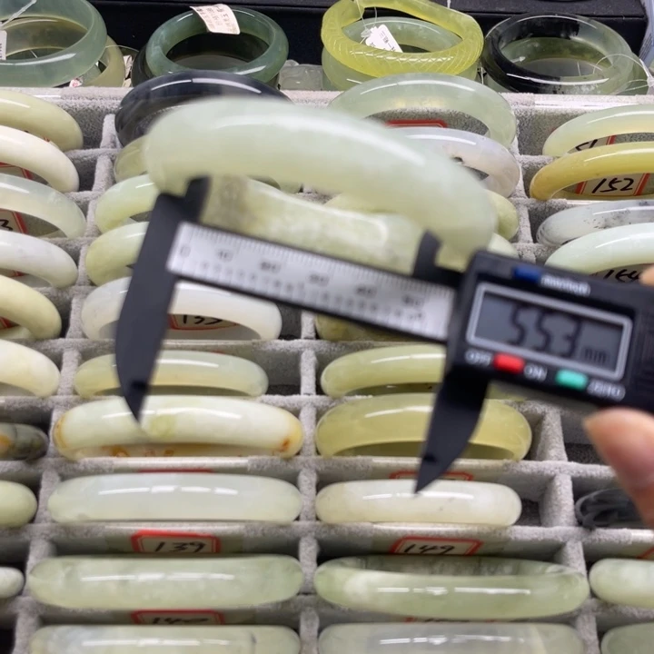 未镶嵌蛇纹石玉手镯157