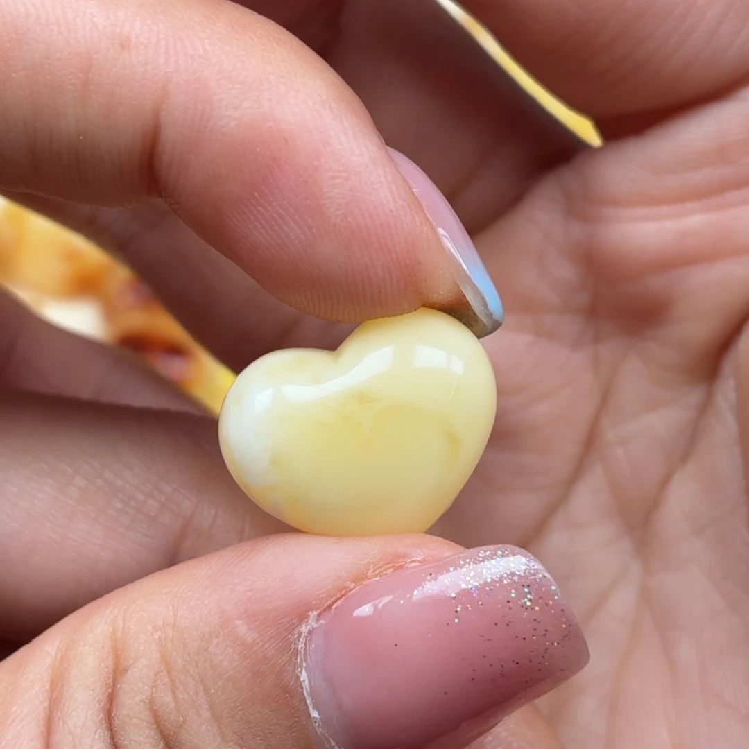 琥珀未镶嵌裸石蜜蜡