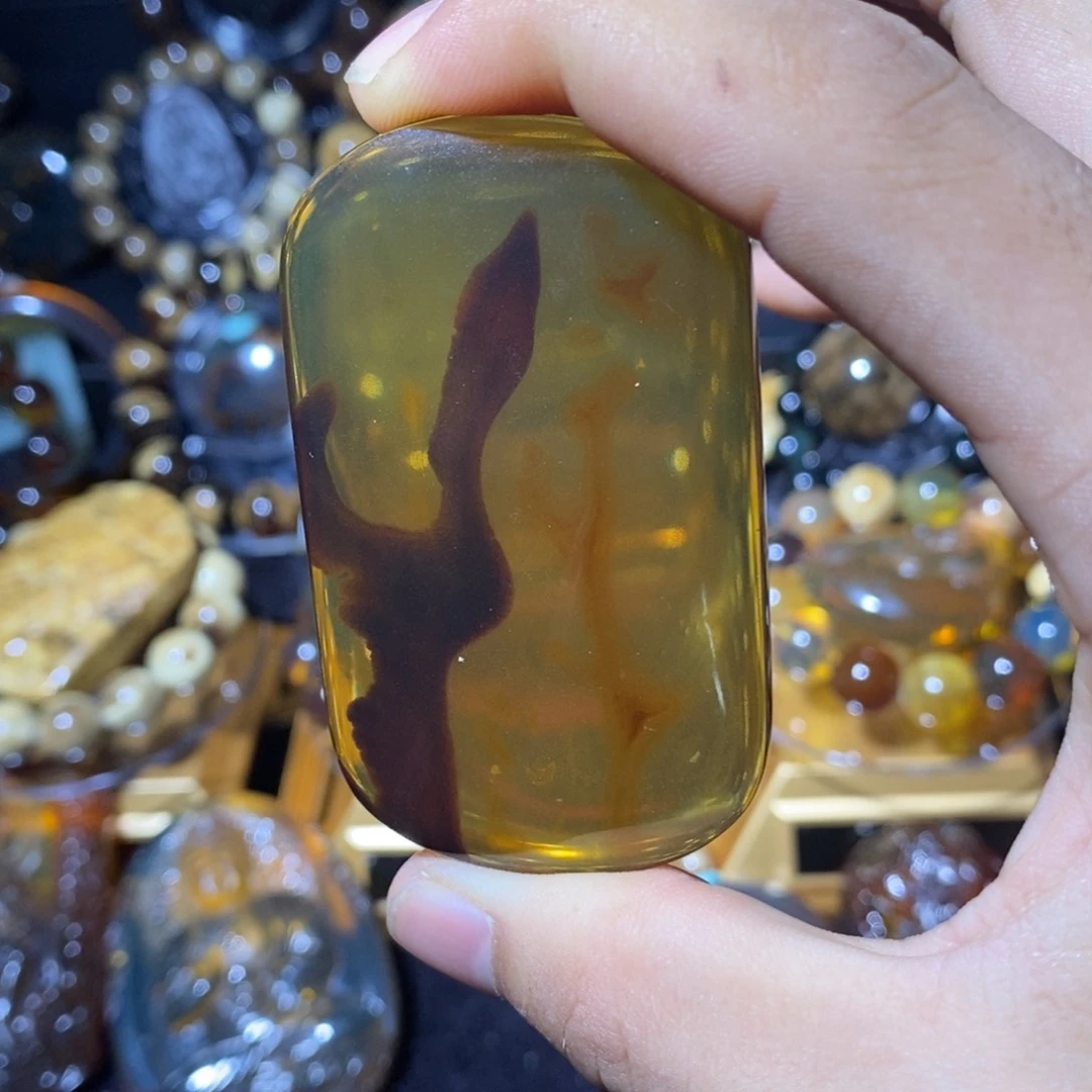 琥珀未镶嵌珠宝奇石