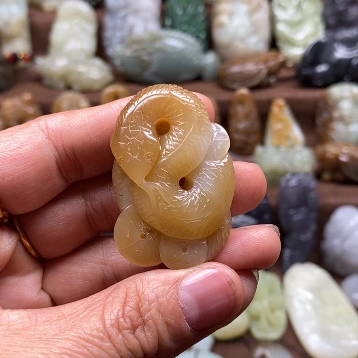 和田玉颈饰未镶嵌?***?