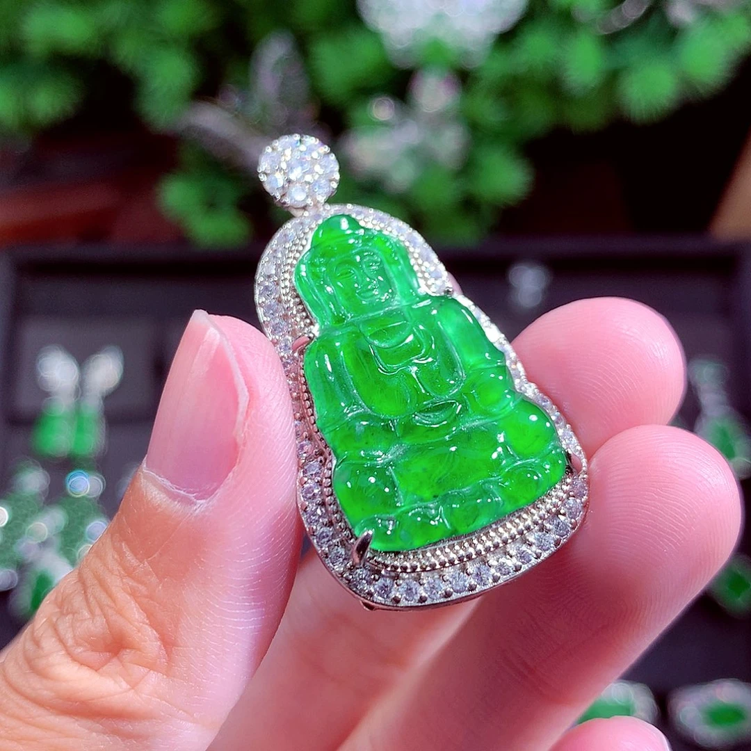 颈饰未镶嵌翡翠天然