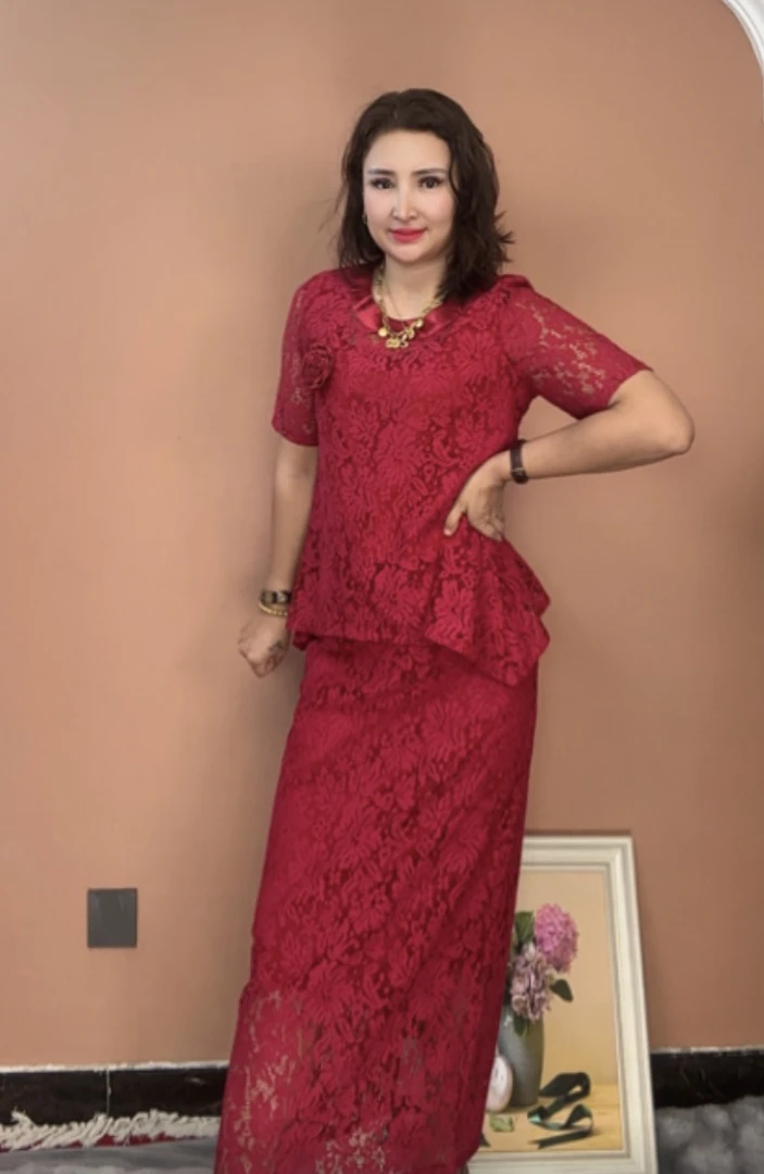 【2-2】夏季新款气质短袖荷叶边遮肚显瘦减龄蕾丝中长两件套