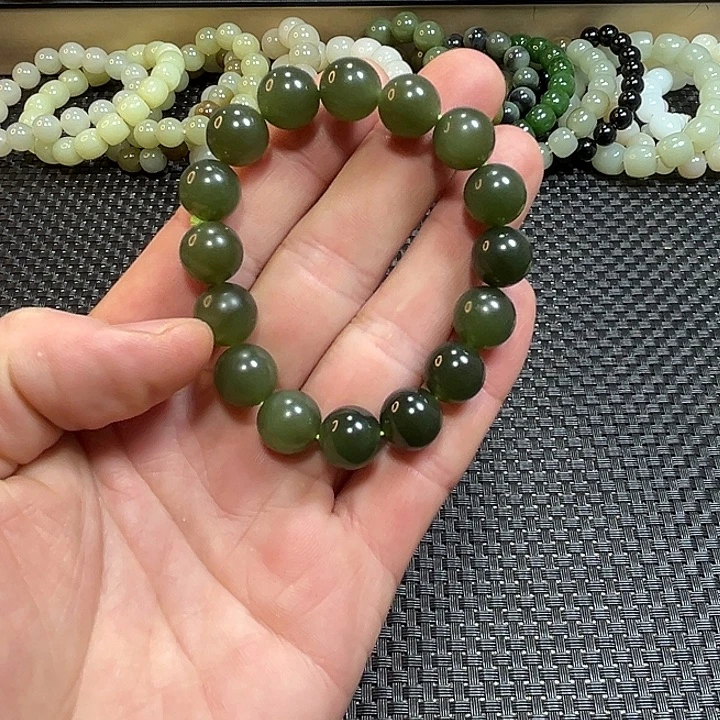 和田玉未镶嵌手串