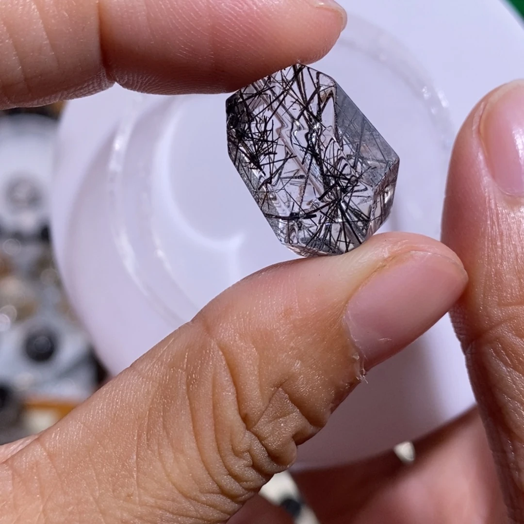 水晶未镶嵌手链异形全透体黑发晶6.3克