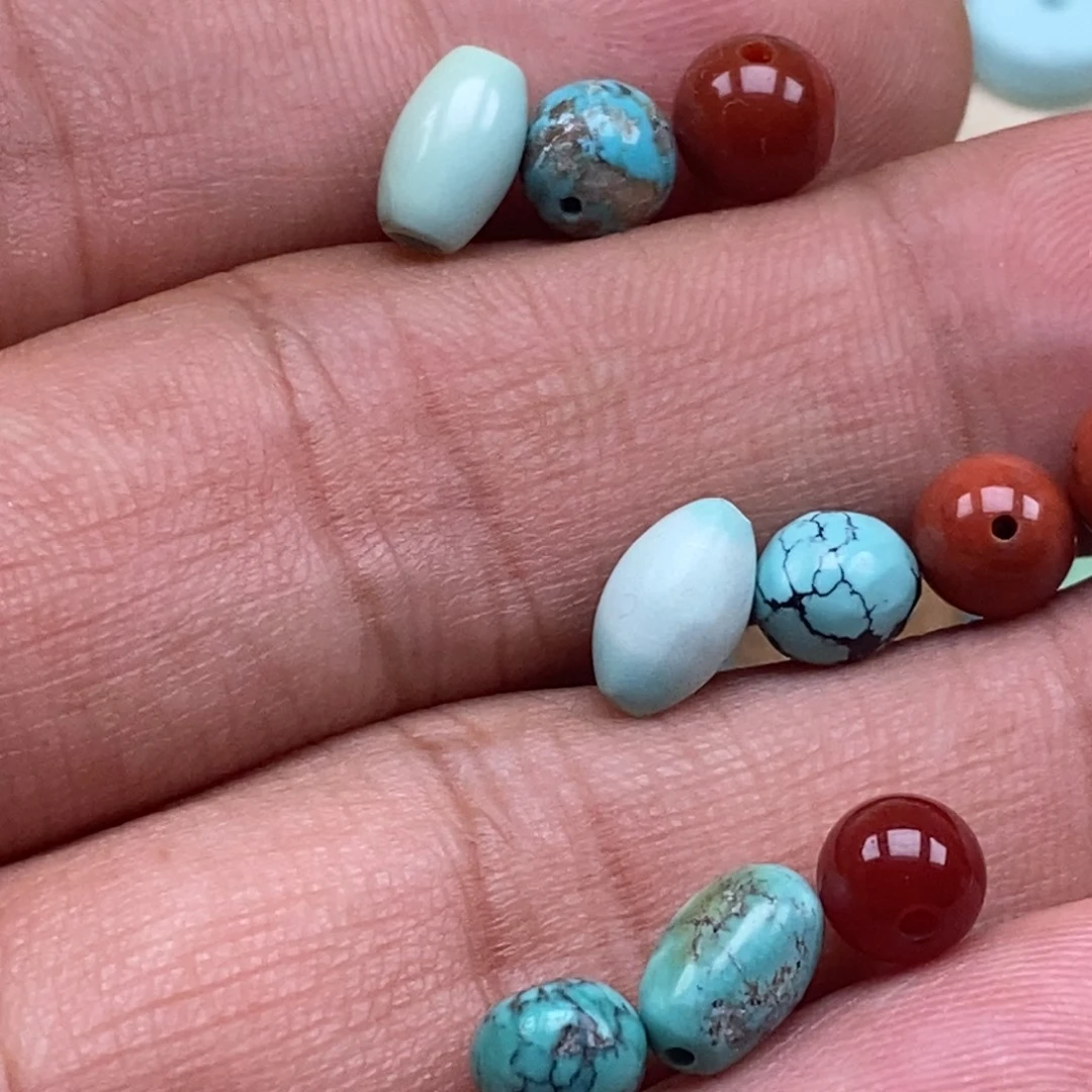 南红玛瑙未镶嵌珠宝半成品多样性