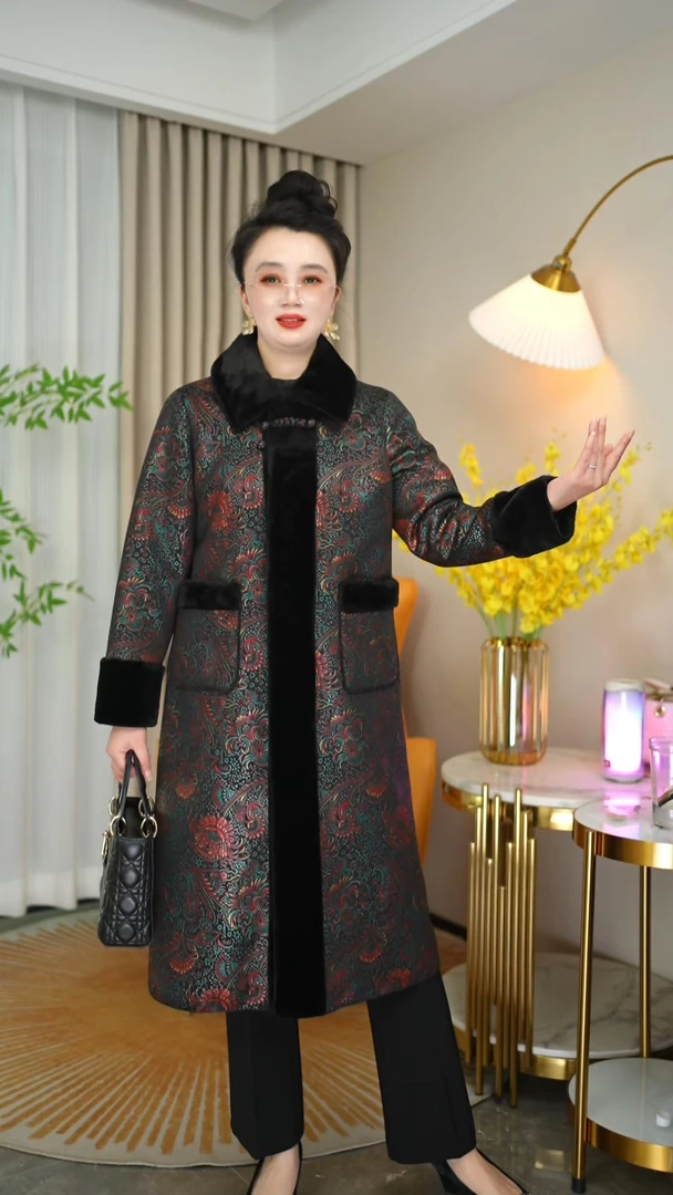两面穿冬加绒大码显瘦遮肉中老年妈妈装中长款减龄大衣外套A35-3