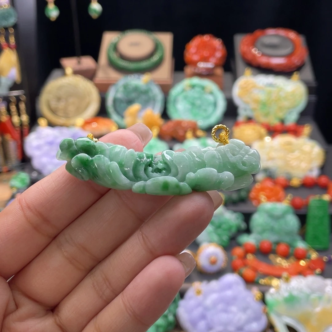 翡翠颈饰未镶嵌代编织