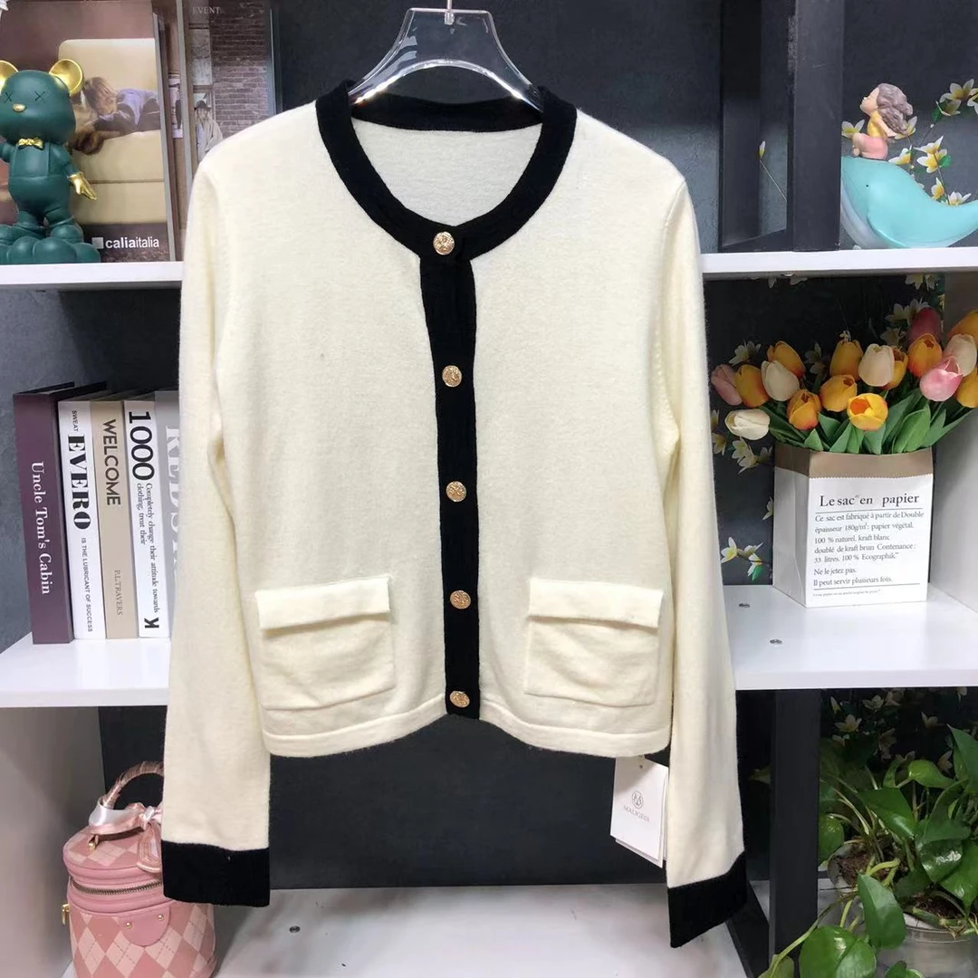 ML2605【品牌撤柜】时尚名媛气质高雅白色小香风撞色开衫