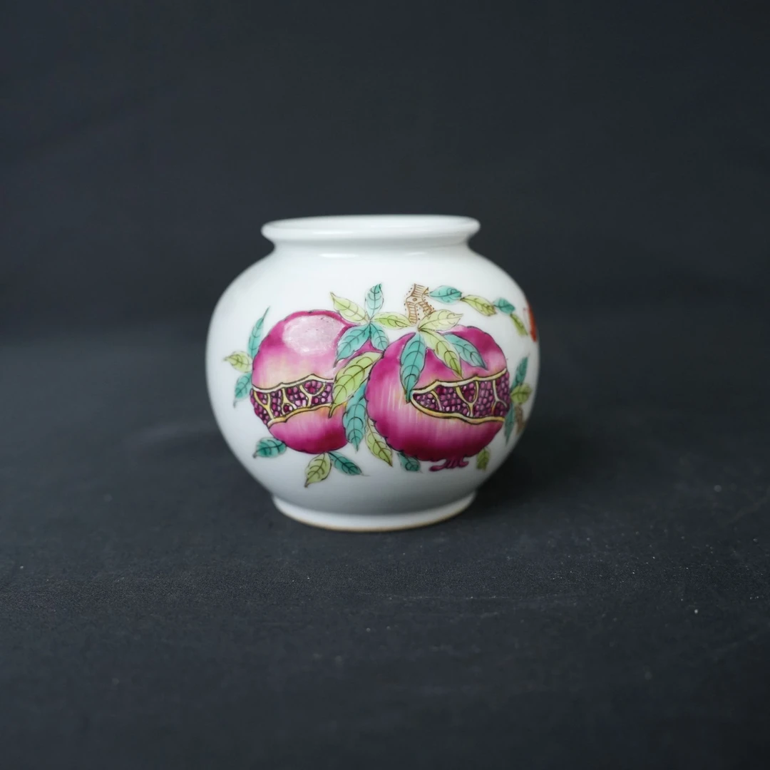 H0254粉粉彩石榴小罐