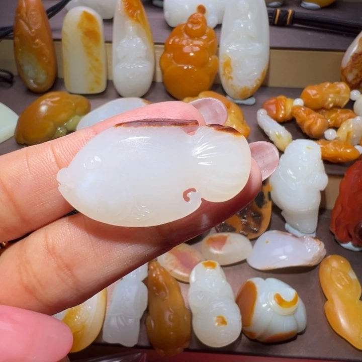 和田玉挂件未镶嵌洒*