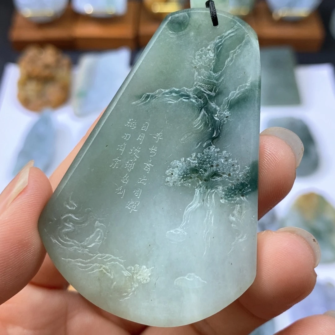 定制翡翠未镶嵌山水