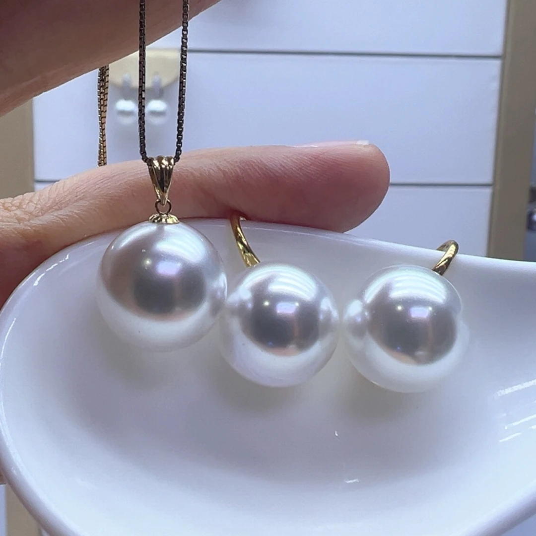 淡水珍珠18K金镶嵌吊坠(赠链)