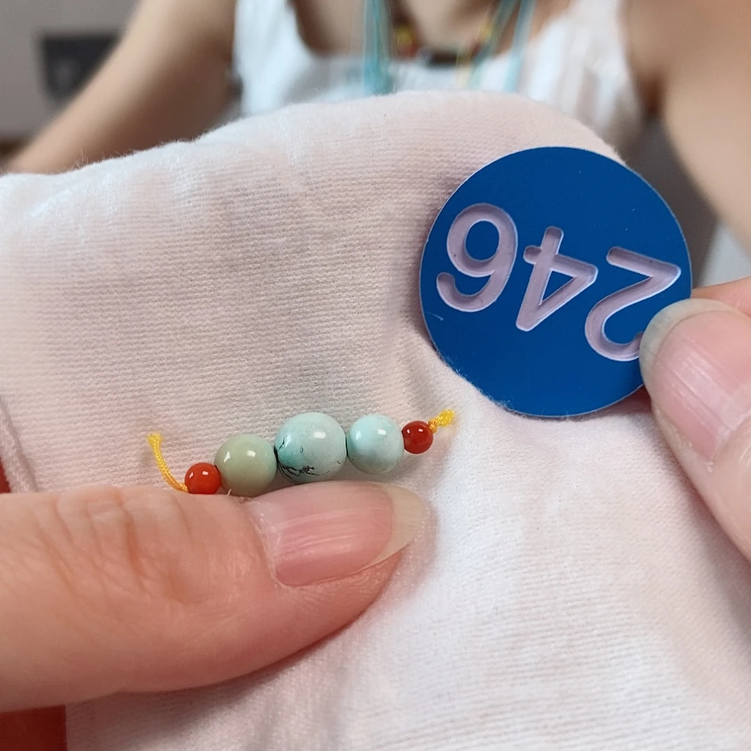 南红玛瑙未镶嵌珠宝奇石