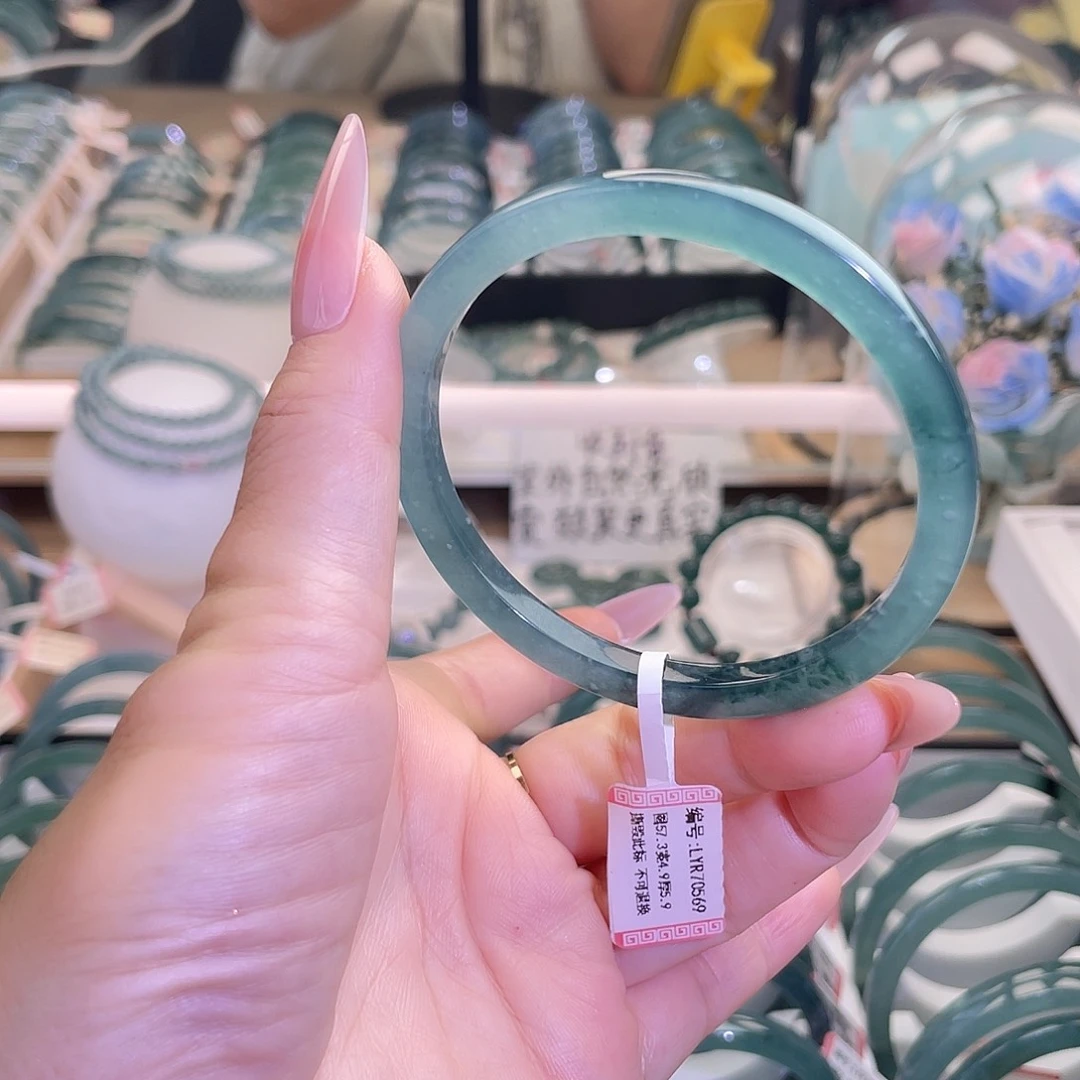 翡翠未镶嵌手镯56-57圈