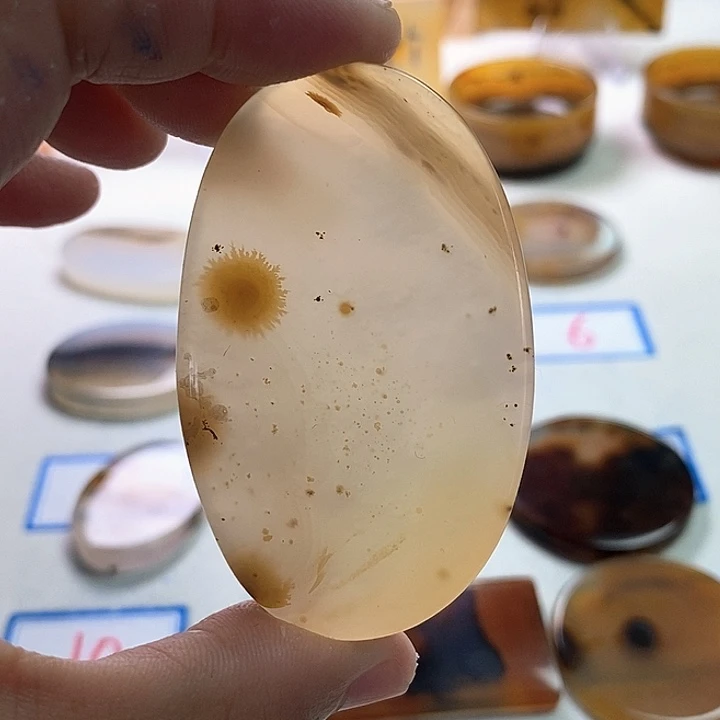 玛瑙/玉髓未镶嵌珠宝半成品