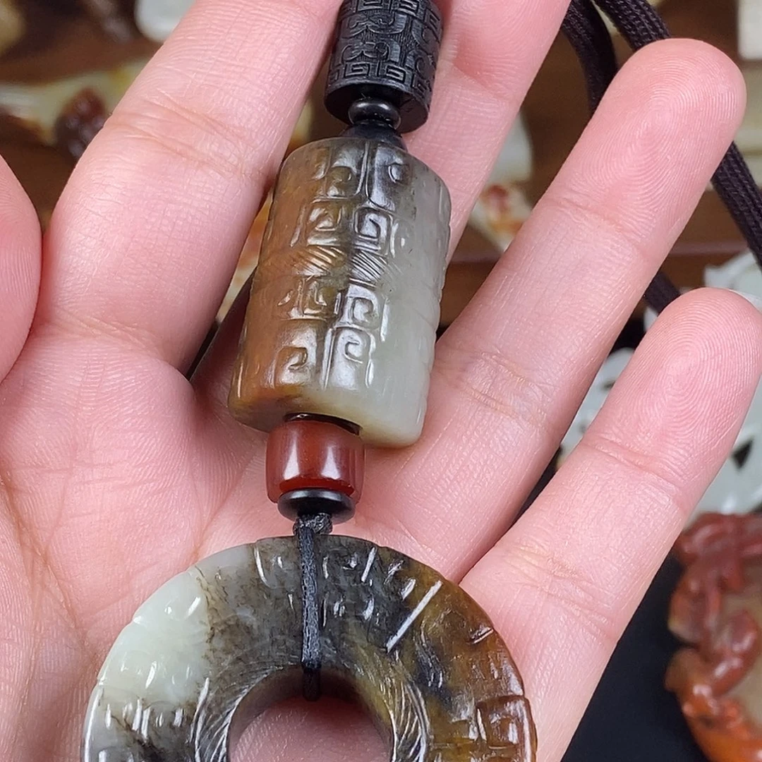 用***6和田玉未镶嵌挂件