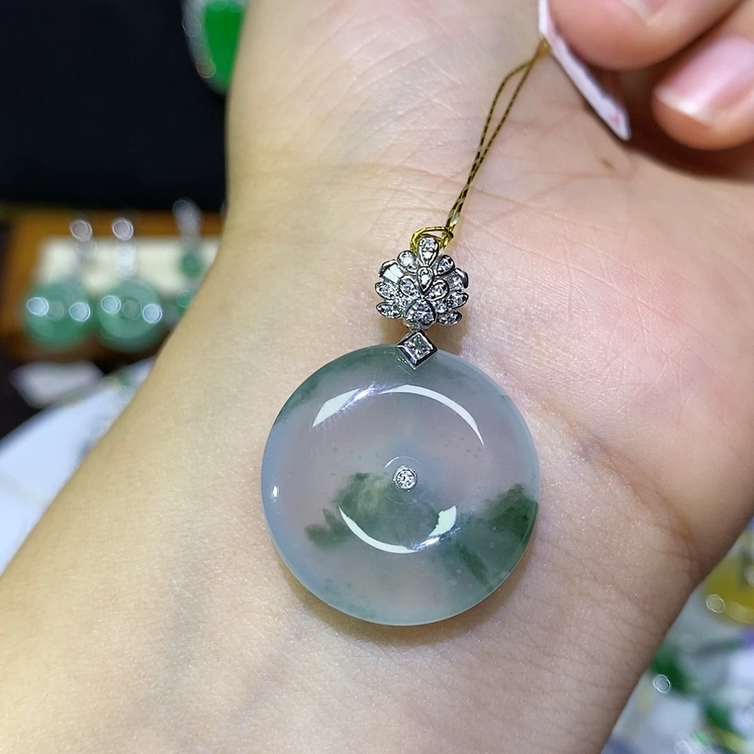【闪购商品】翡翠18K金镶嵌吊坠(不含链)