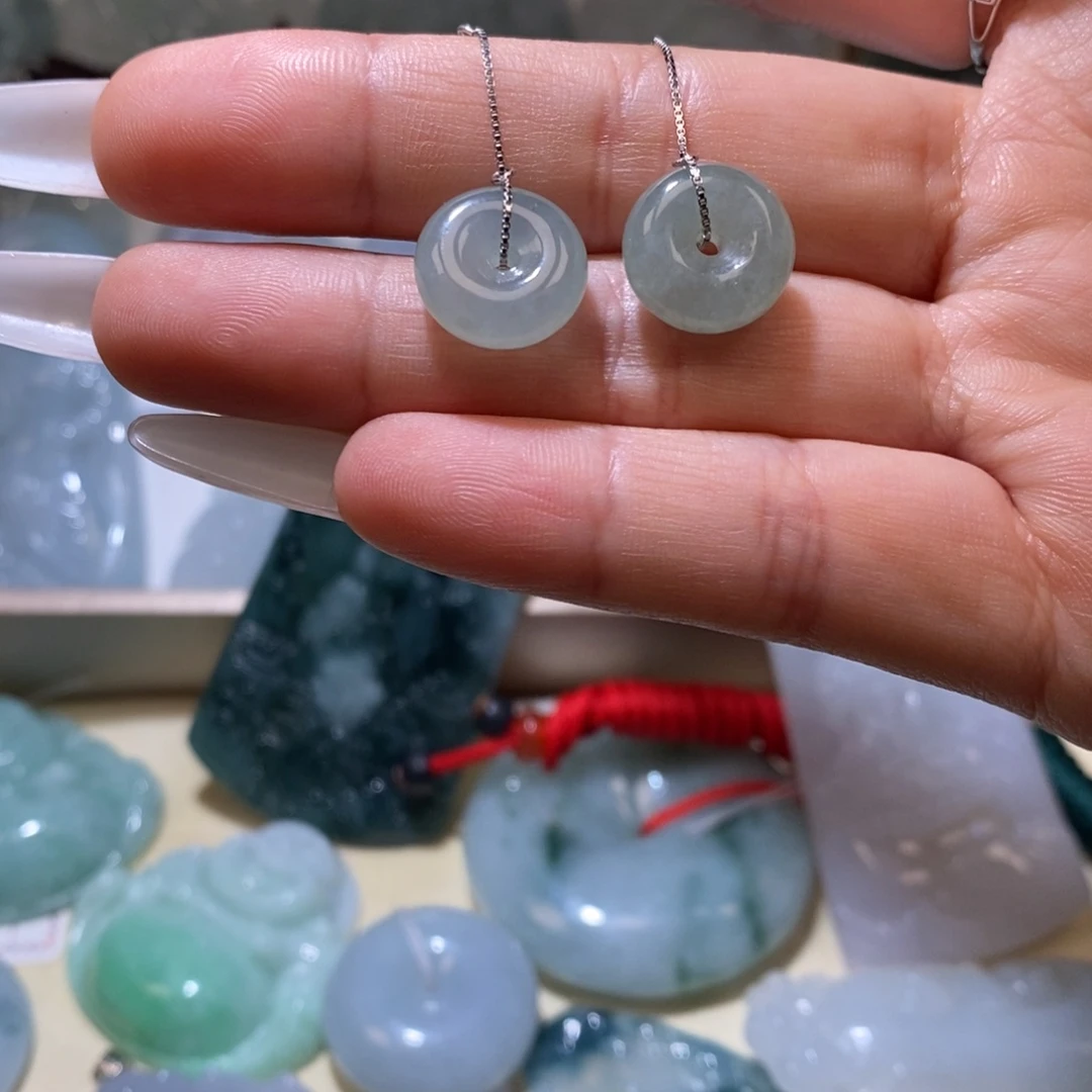 翡翠颈饰未镶嵌翡翠39