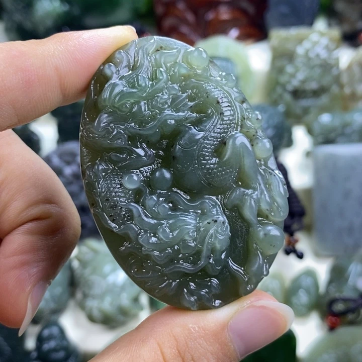 颈饰未镶嵌和田玉