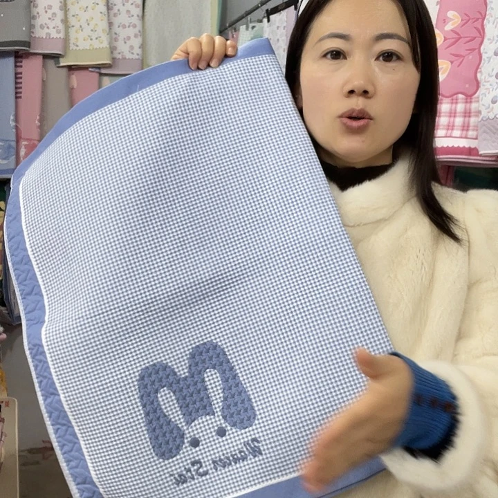 棉处理特价蓝色大字母