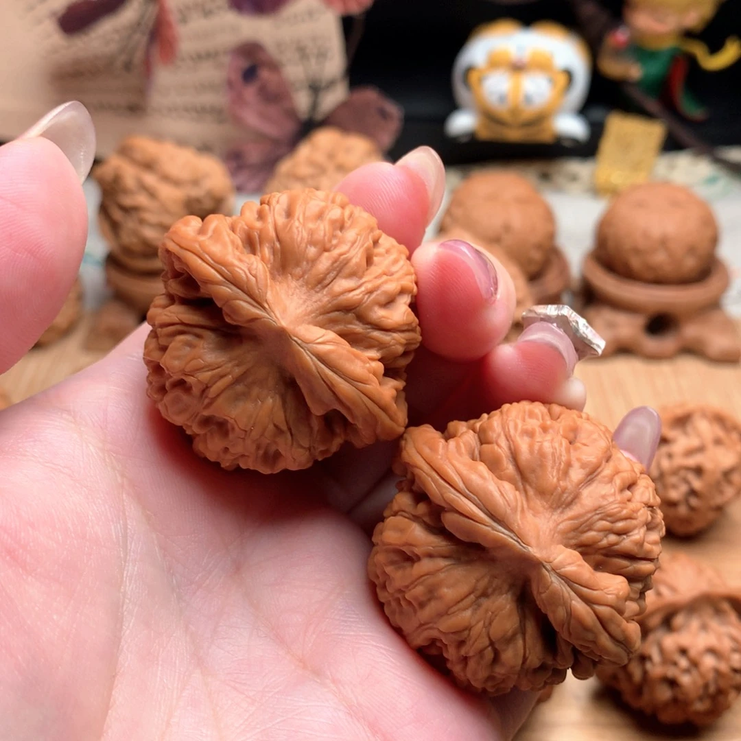 阿***狂文玩核桃把件40莲花