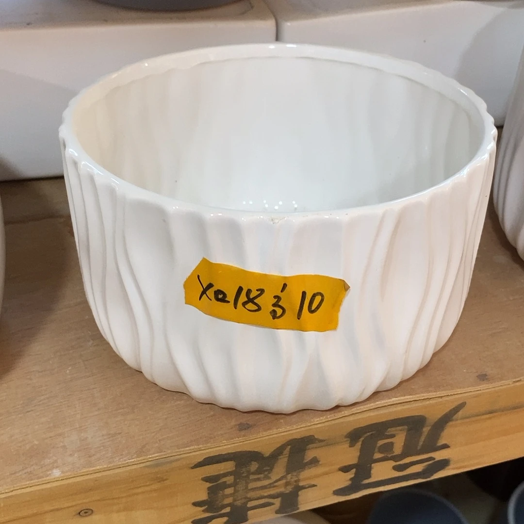 摆件陶盆有孔 瑕疵介意勿拍