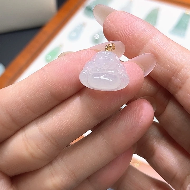 颈饰18K金镶嵌翡翠